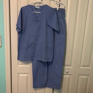Women’s Landau Classic Blue Medical Scrubs Size Large